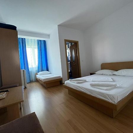 Vila Alexa Костинешти Экстерьер фото