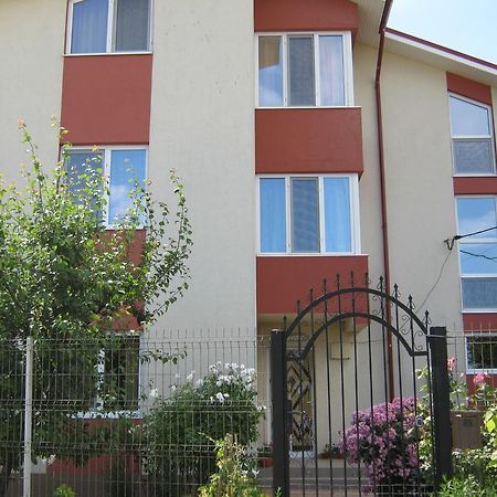Vila Alexa Костинешти Экстерьер фото
