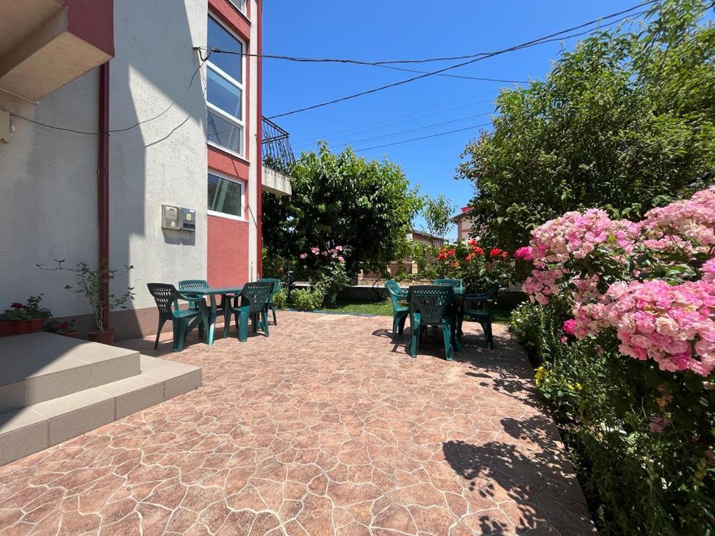 Vila Alexa Костинешти Экстерьер фото