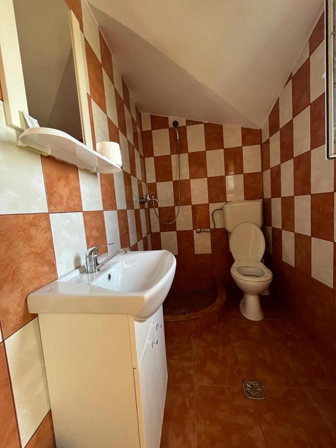 Vila Alexa Костинешти Экстерьер фото